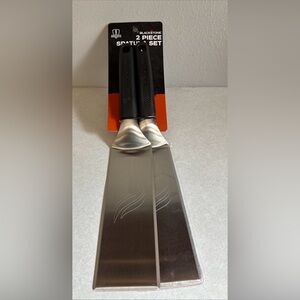 Blackstone Deluxe Stainless Steel Griddle Spatulas in Black & Silver, 2-Piece